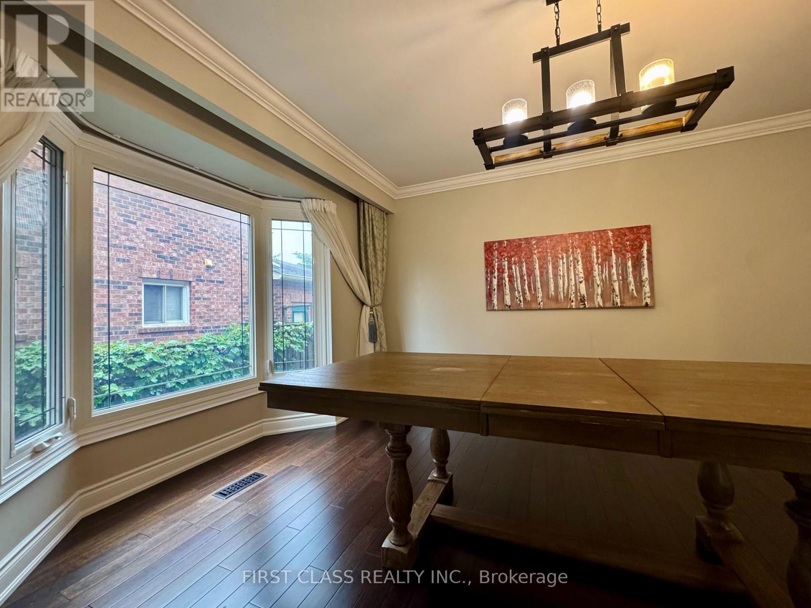 1230 Glenashton Drive, Oakville, Ontario  L6H 5L9 - Photo 6 - W13742614