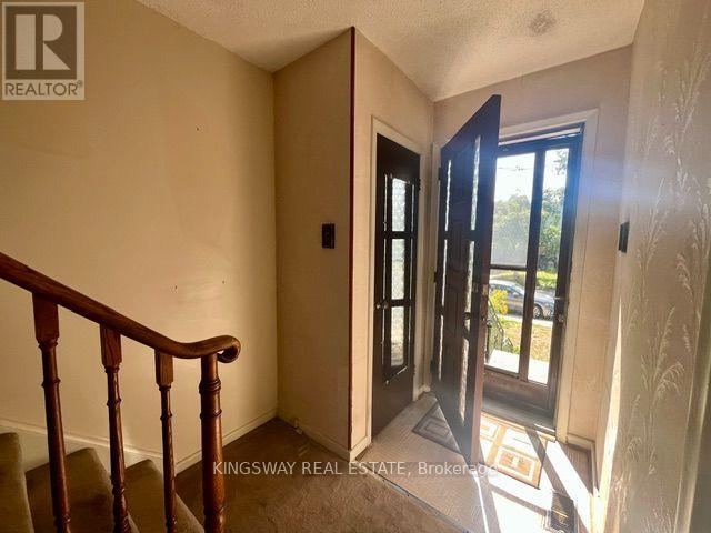 26 Jerome Street, Toronto, Ontario  M6P 1H7 - Photo 4 - W13742640