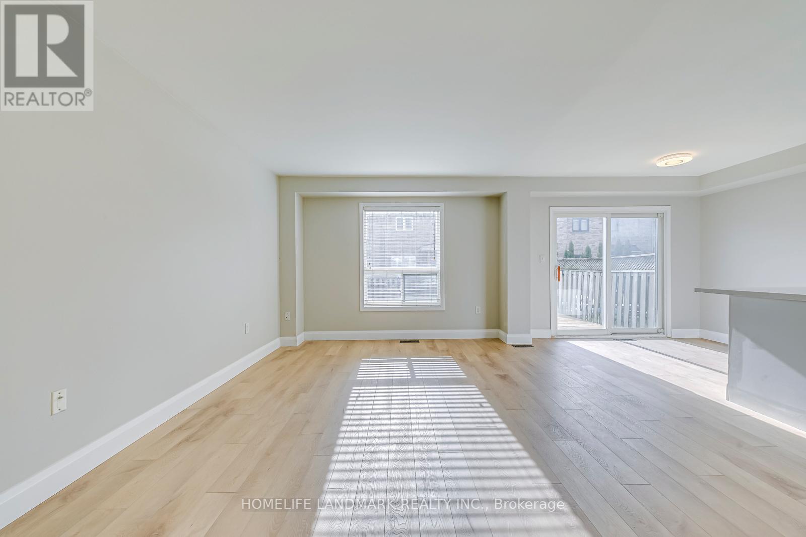 4432 Peter Drive, Burlington, Ontario  L7L 6S7 - Photo 7 - W13742654