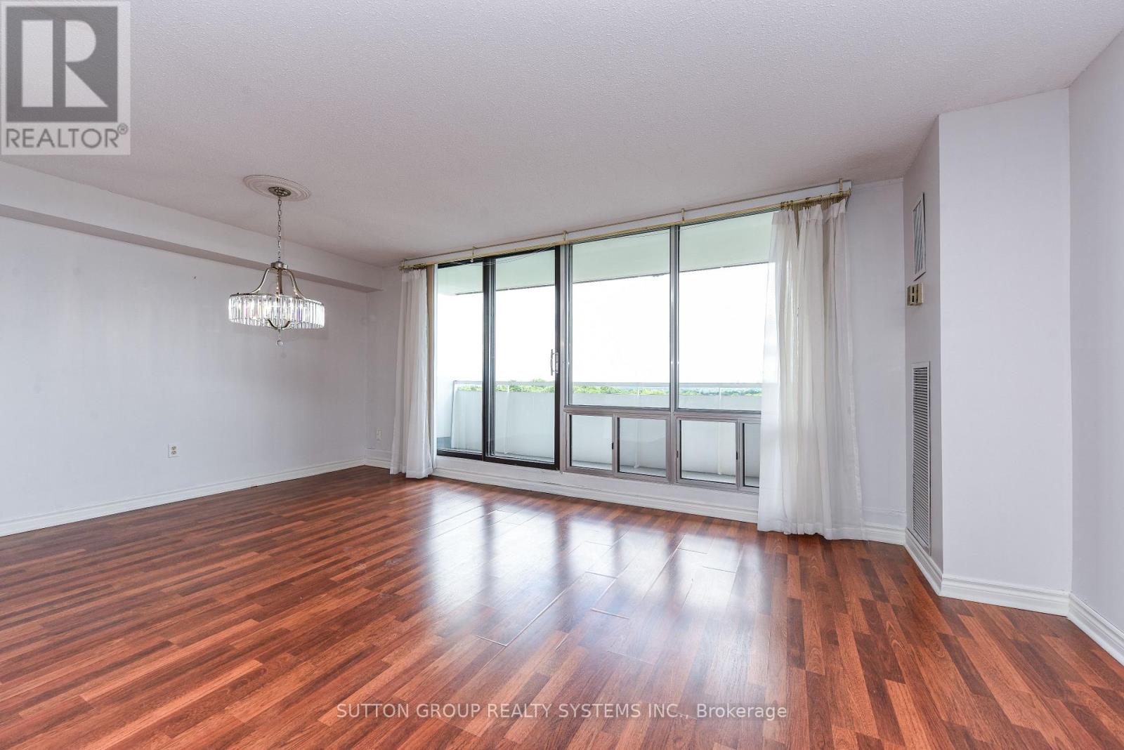 705 - 2055 Upper Middle Road, Burlington, Ontario  L7P 3P4 - Photo 12 - W13742690