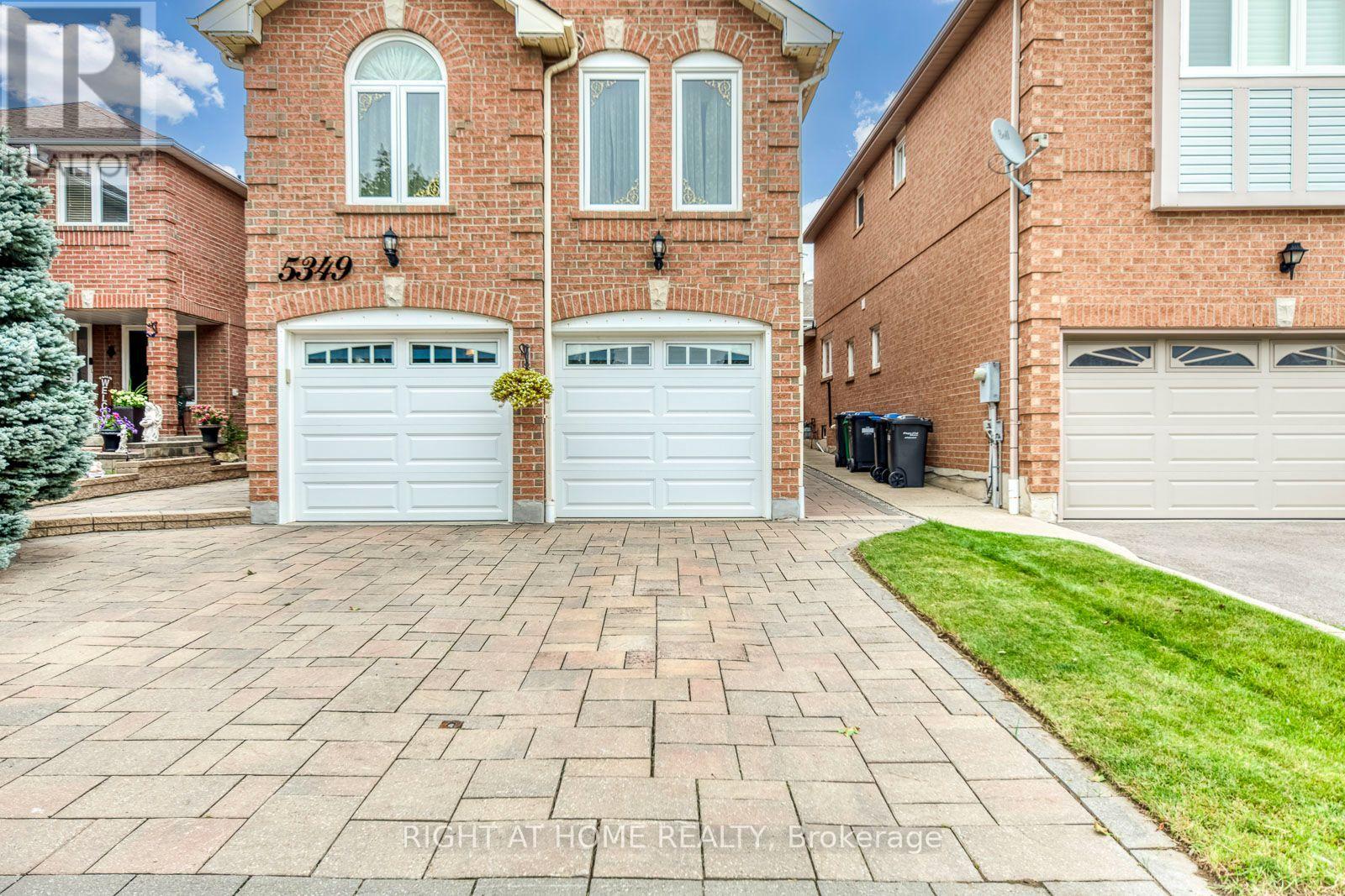 Bsmt - 5349 Lismic Boulevard, Mississauga, Ontario  L5V 1Y5 - Photo 2 - W13742692