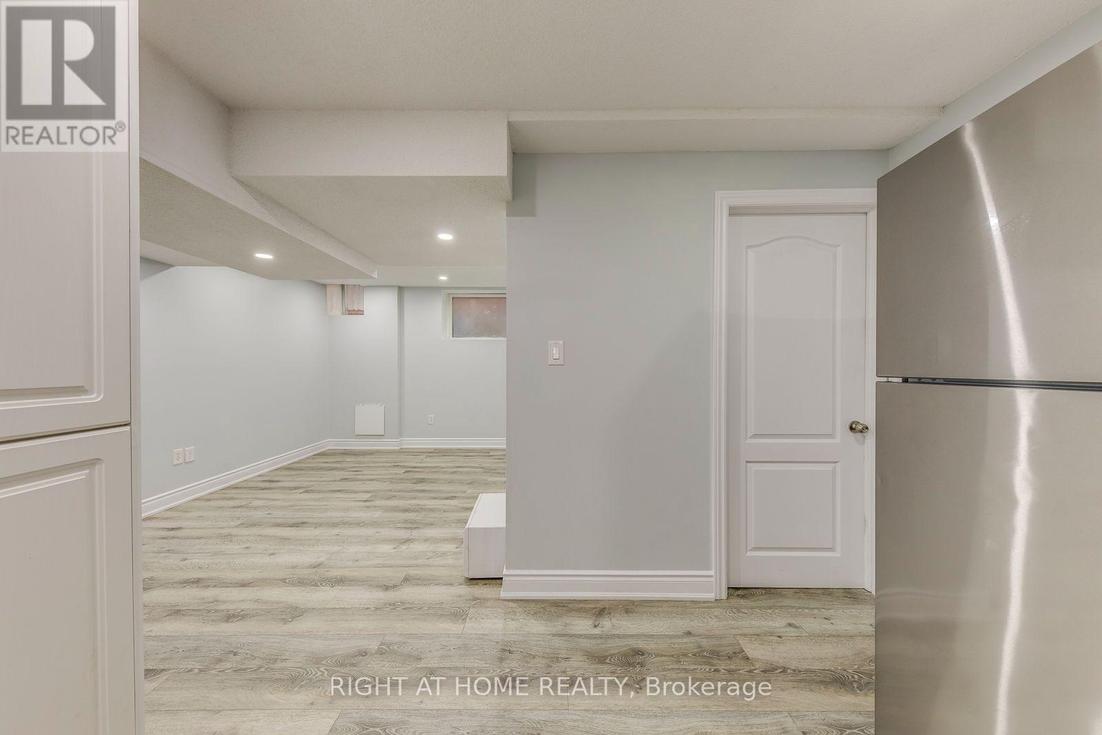 Bsmt - 5349 Lismic Boulevard, Mississauga, Ontario  L5V 1Y5 - Photo 20 - W13742692