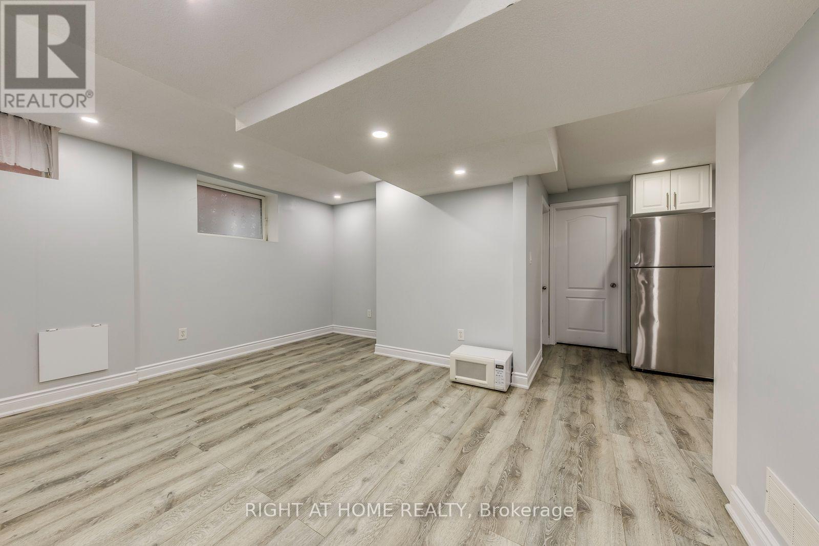 Bsmt - 5349 Lismic Boulevard, Mississauga, Ontario  L5V 1Y5 - Photo 7 - W13742692
