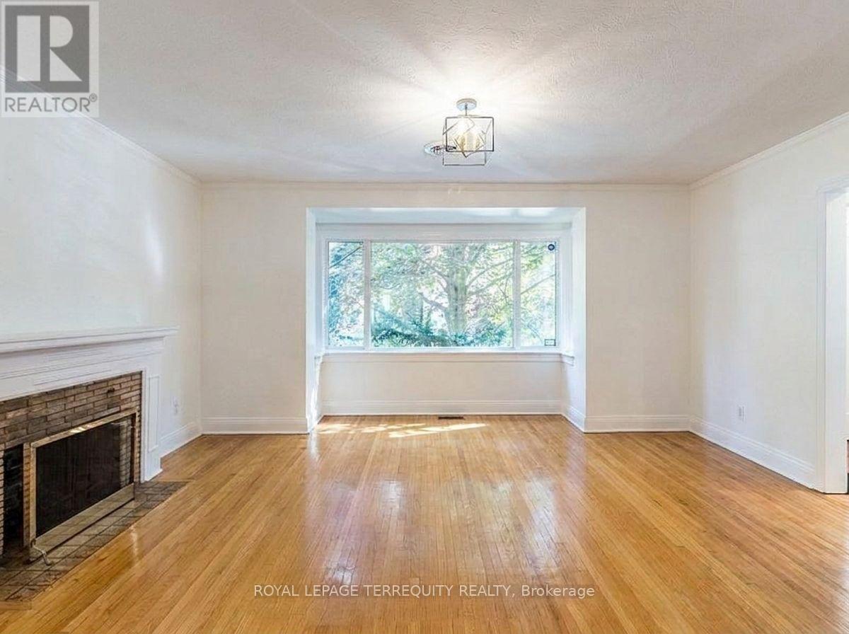 24 Elsfield Road, Toronto, Ontario  M8Y 3R4 - Photo 2 - W13742716
