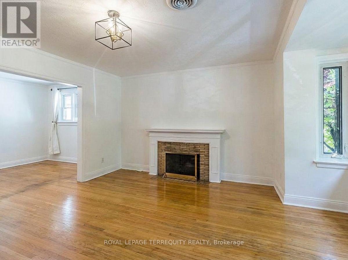 24 Elsfield Road, Toronto, Ontario  M8Y 3R4 - Photo 4 - W13742716