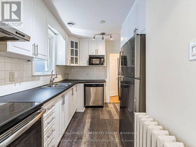 24 Elsfield Road, Toronto, Ontario  M8Y 3R4 - Photo 5 - W13742716