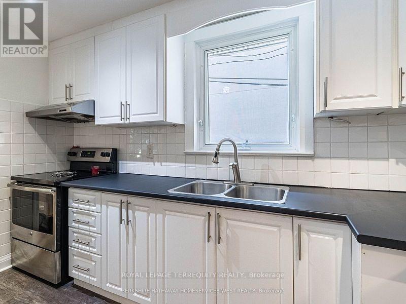 24 Elsfield Road, Toronto, Ontario  M8Y 3R4 - Photo 7 - W13742716