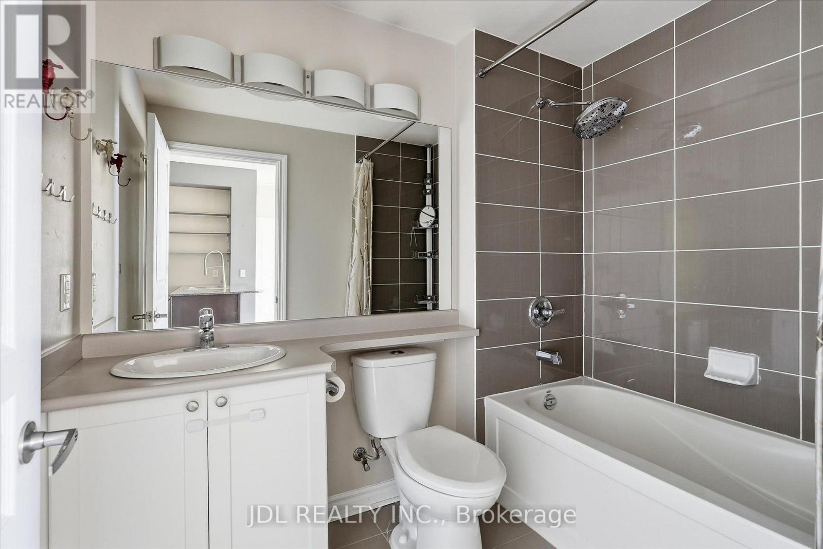 811 - 3525 Kariya Drive, Mississauga, Ontario  L5B 0C2 - Photo 15 - W13742726