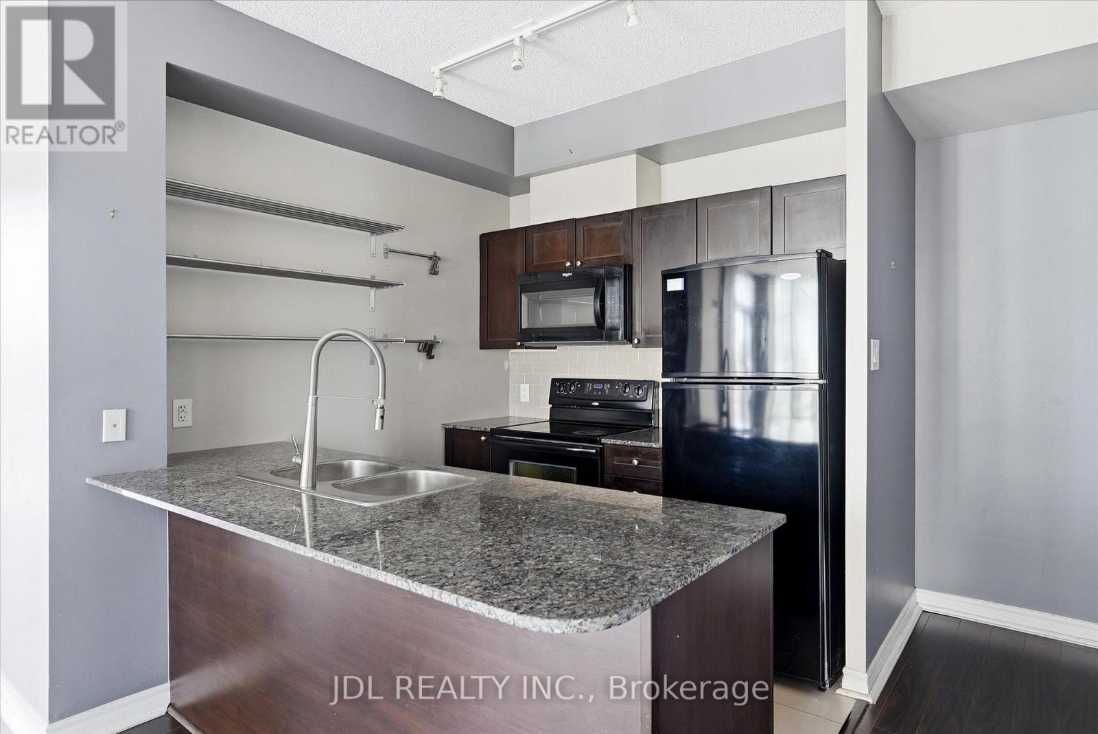 811 - 3525 Kariya Drive, Mississauga, Ontario  L5B 0C2 - Photo 5 - W13742726