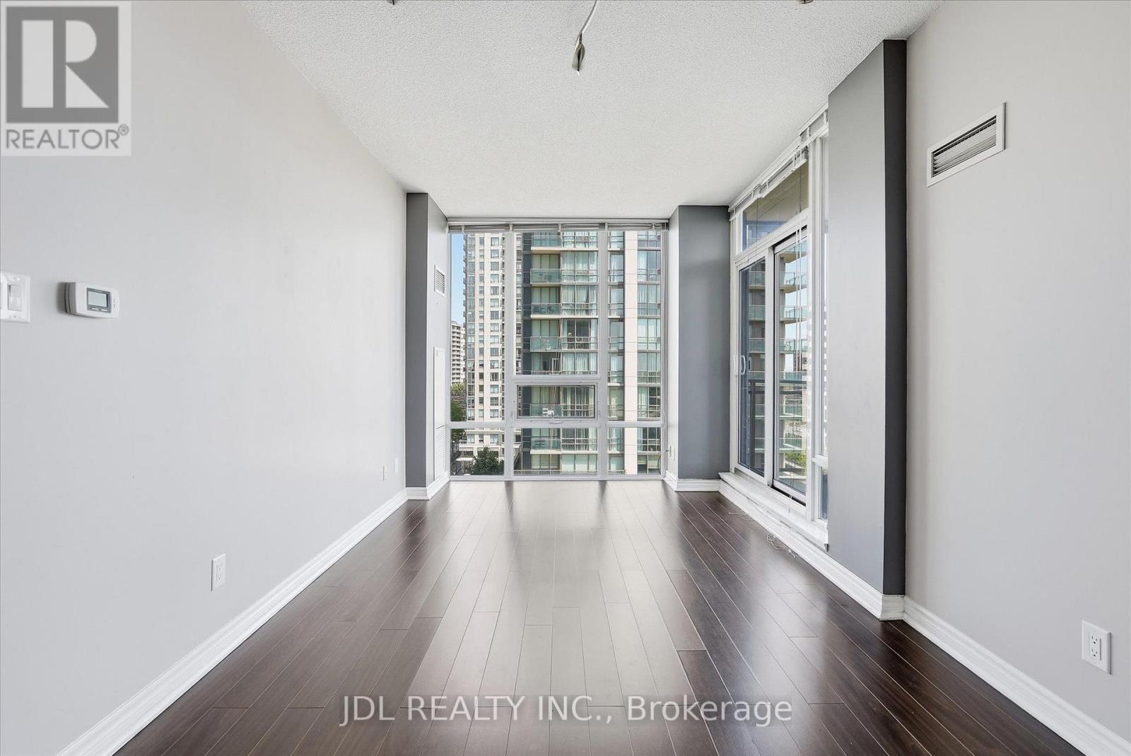 811 - 3525 Kariya Drive, Mississauga, Ontario  L5B 0C2 - Photo 6 - W13742726