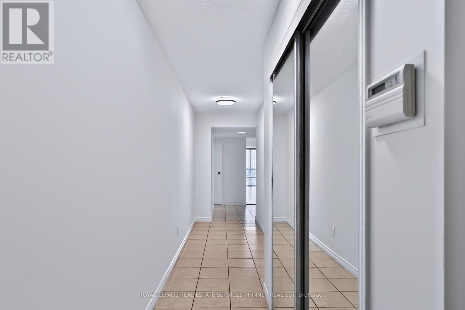 2801 - 3650 Kaneff Crescent, Mississauga, Ontario  L5A 4A1 - Photo 4 - W13742776