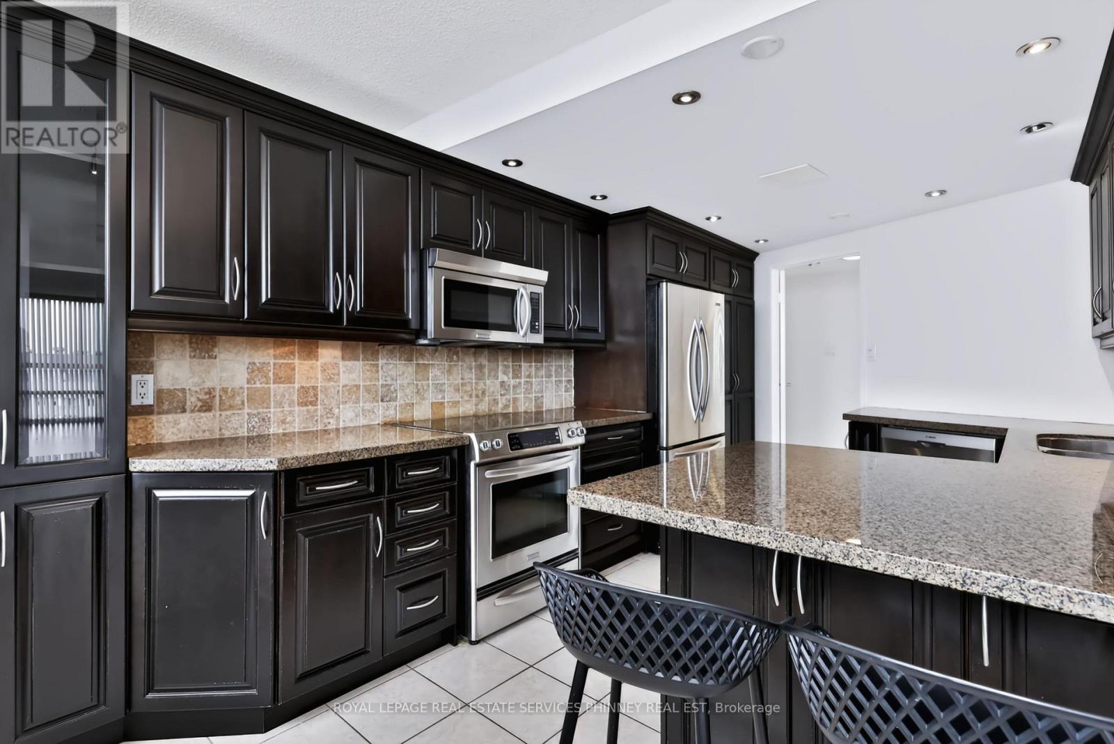 2801 - 3650 Kaneff Crescent, Mississauga, Ontario  L5A 4A1 - Photo 5 - W13742776