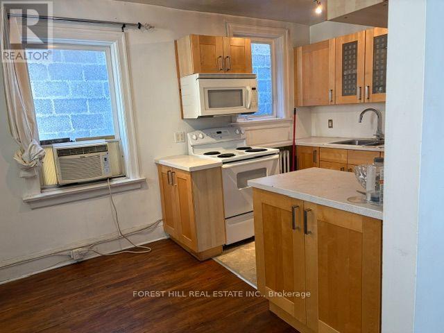 2 - 398 SPADINA ROAD Toronto (Forest Hill South), ON M5P 2W2