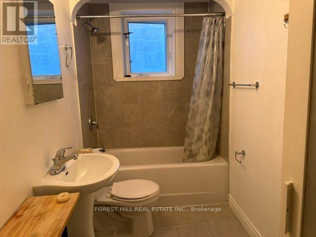 2 - 398 SPADINA ROAD Toronto (Forest Hill South), ON M5P 2W2