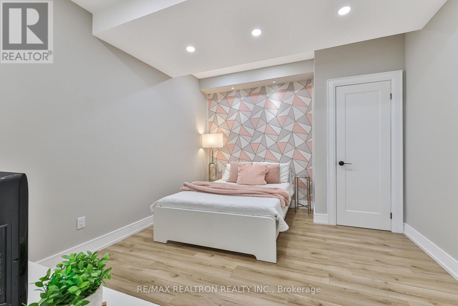 178 Ferragine Crescent, Bradford West Gwillimbury, Ontario  L3Z 4K1 - Photo 26 - N13740278