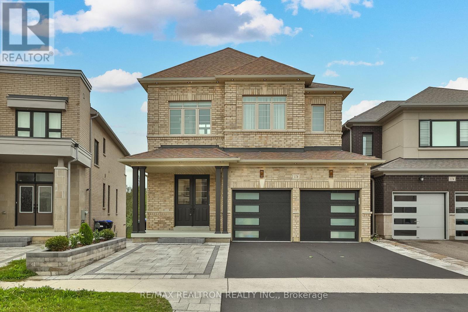 178 Ferragine Crescent, Bradford West Gwillimbury, Ontario  L3Z 4K1 - Photo 2 - N13740278
