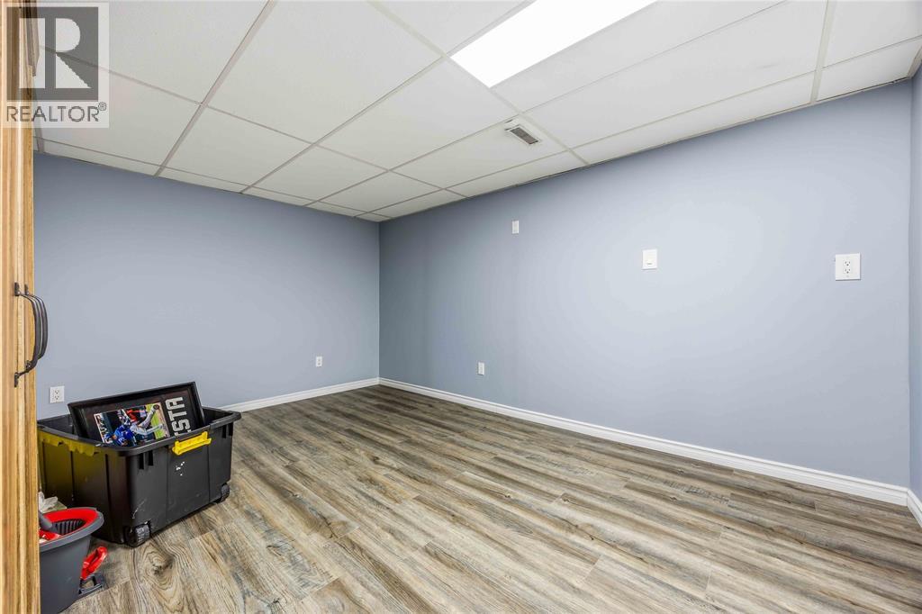 819 Wellington Street, Sarnia, Ontario  N7T 1J4 - Photo 33 - 26021390
