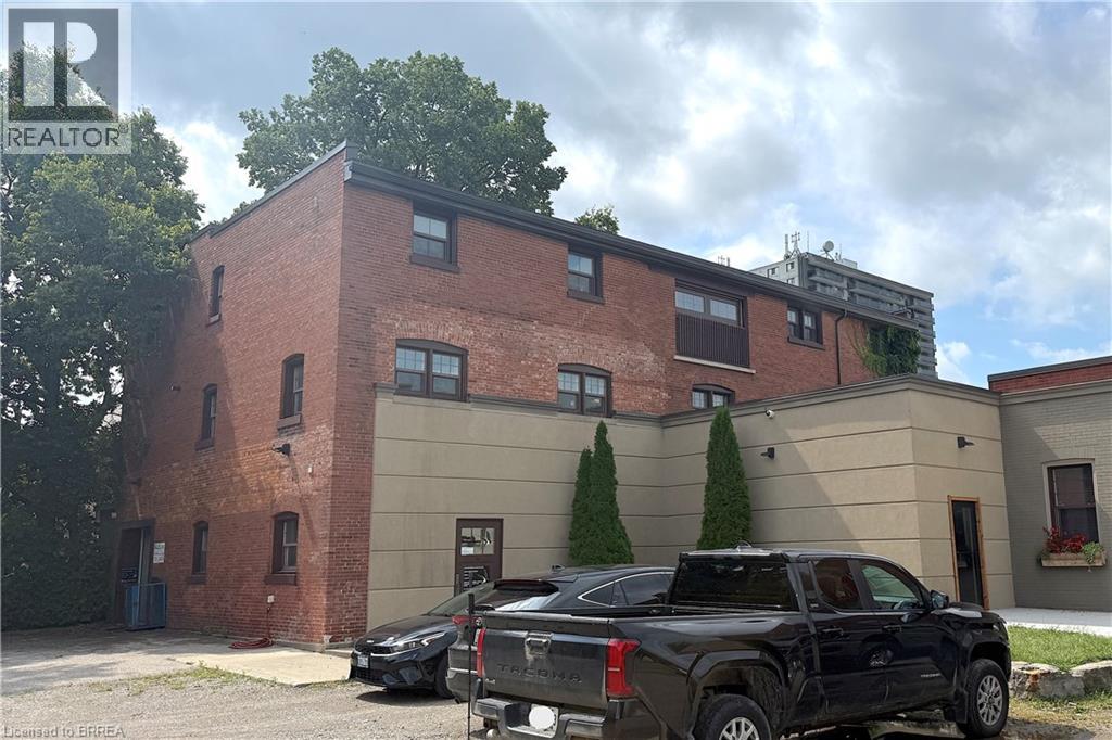 137 Nelson Street Unit# 203, Brantford, Ontario  N3S 4B5 - Photo 3 - 40801664