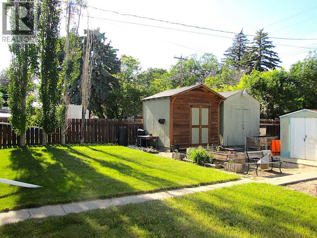4923 52 Avenue, Taber, Alberta  T1G 1H6 - Photo 33 - A2320485