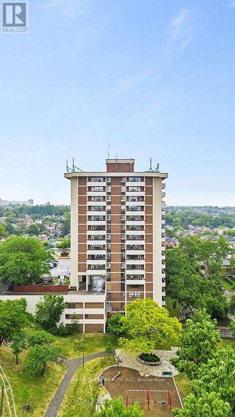 1415 - 541 Blackthorn Avenue, Toronto, Ontario  M6M 5A6 - Photo 47 - W13673434