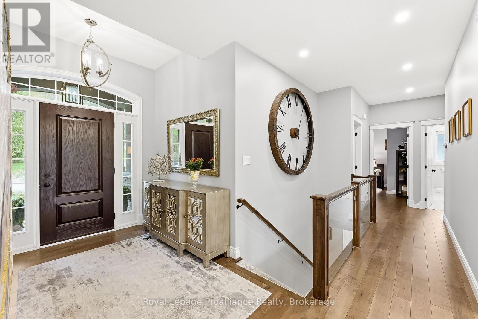 1 Cardinal Court, Quinte West, Ontario  K8V 5P6 - Photo 3 - X13742934