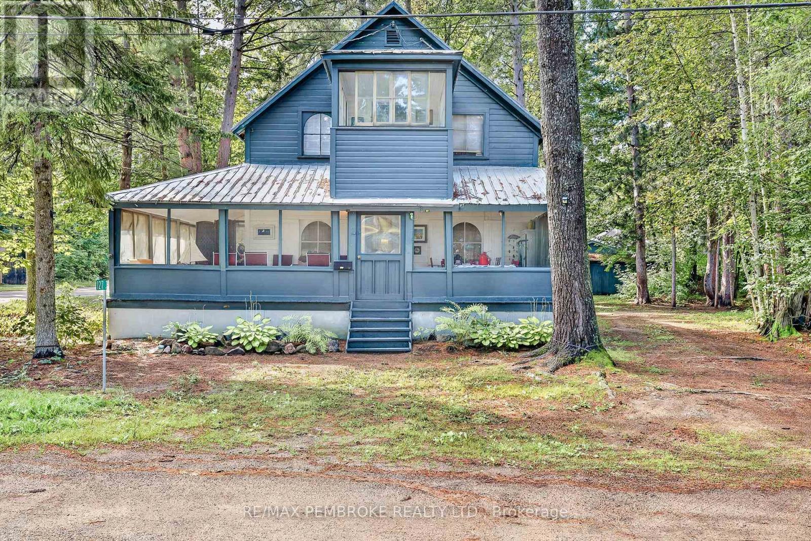 127 Alexandra Street, Petawawa, Ontario  K8H 2R2 - Photo 10 - X12484285