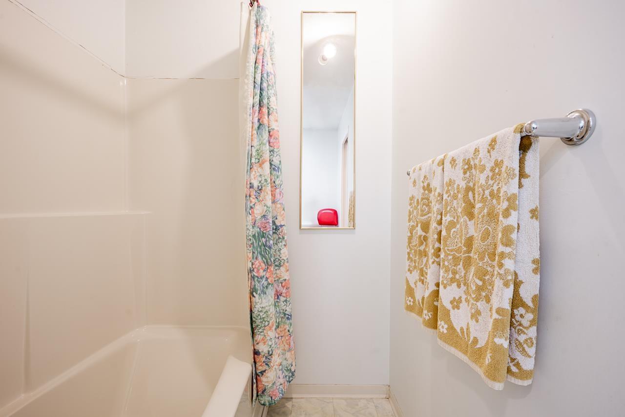 20571 46a Avenue, Langley, British Columbia  V3A 3J7 - Photo 31 - R3160022