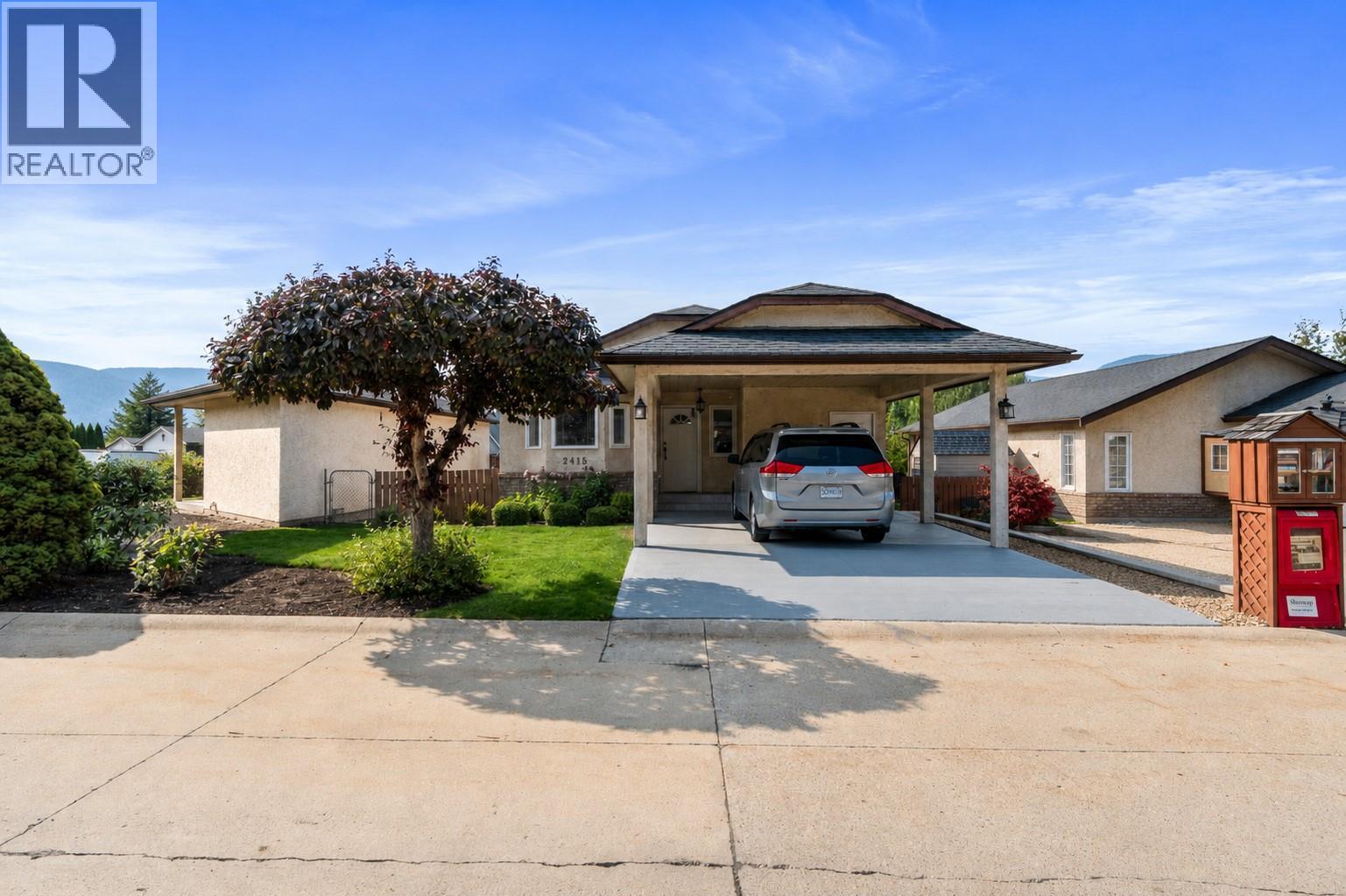2415 5 Avenue NE, Salmon Arm, British Columbia