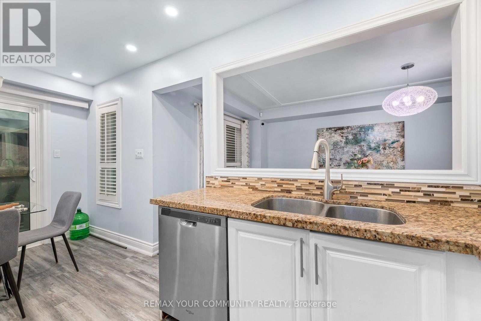 16 Smales Drive, Ajax, Ontario  L1Z 1G5 - Photo 5 - E13742660