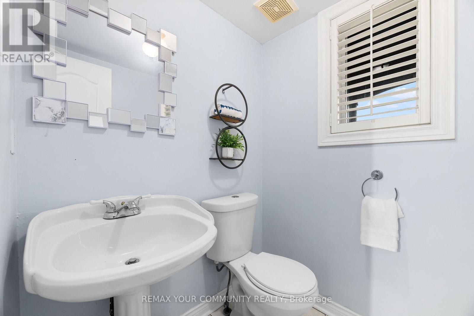 16 Smales Drive, Ajax, Ontario  L1Z 1G5 - Photo 18 - E13742660