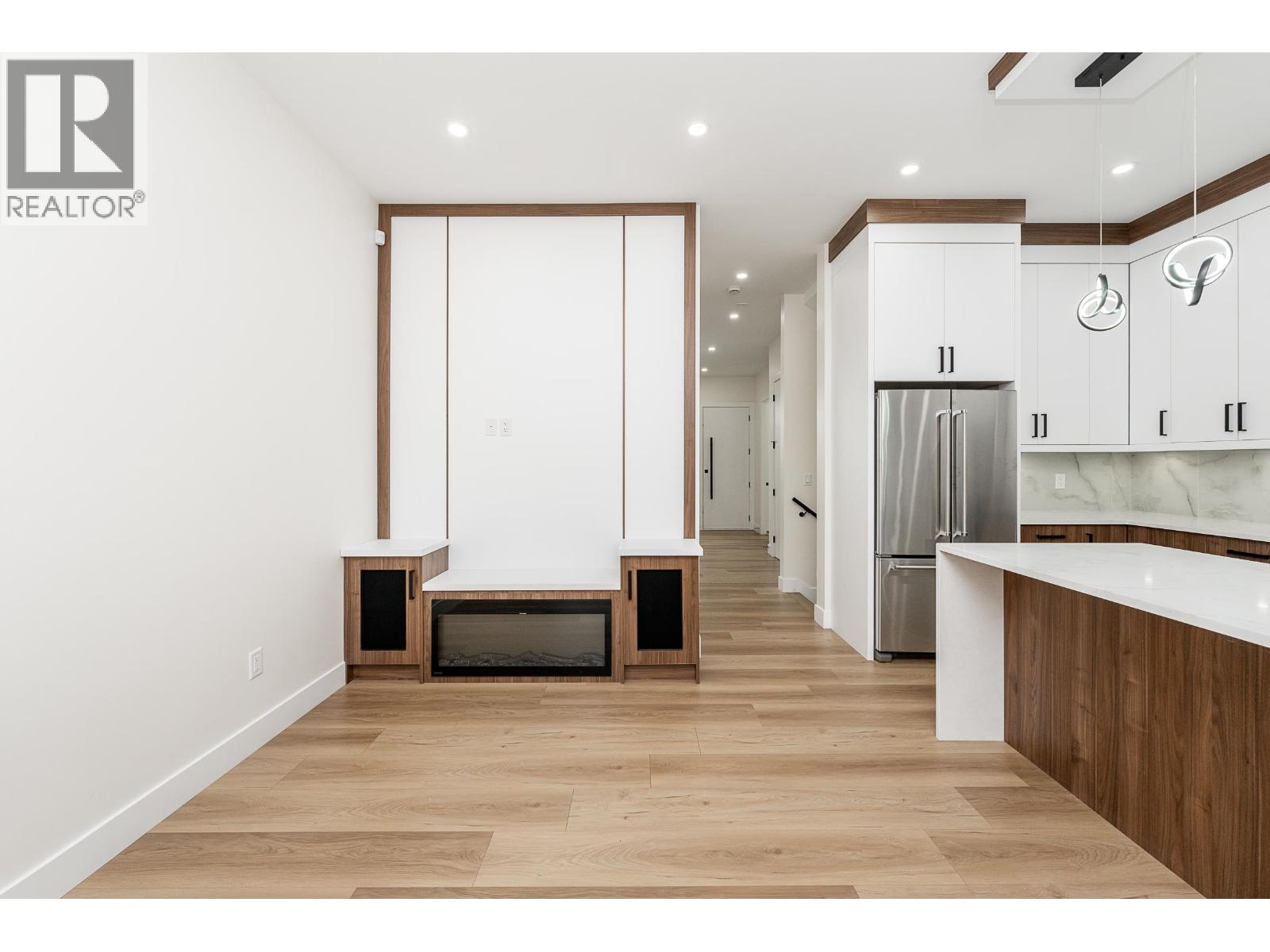 101 1149 Dansey Avenue, Coquitlam, British Columbia  V3K 3H5 - Photo 11 - R3161349