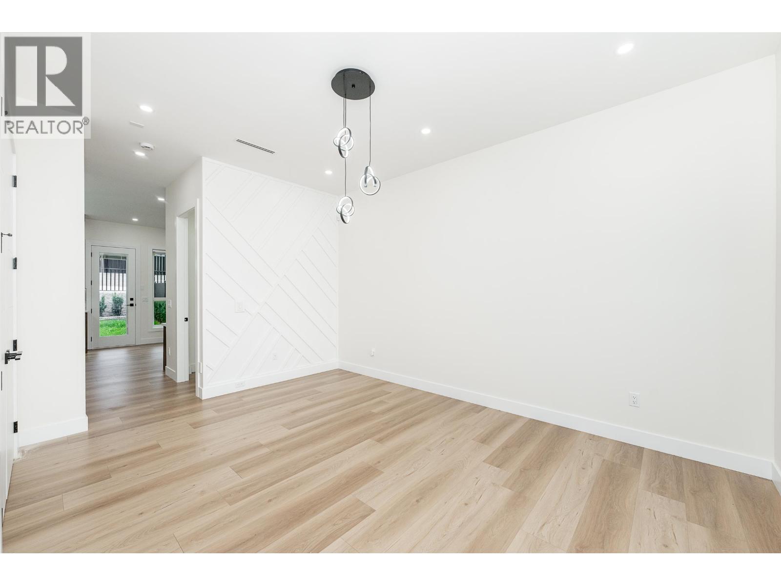 101 1149 Dansey Avenue, Coquitlam, British Columbia  V3K 3H5 - Photo 13 - R3161349