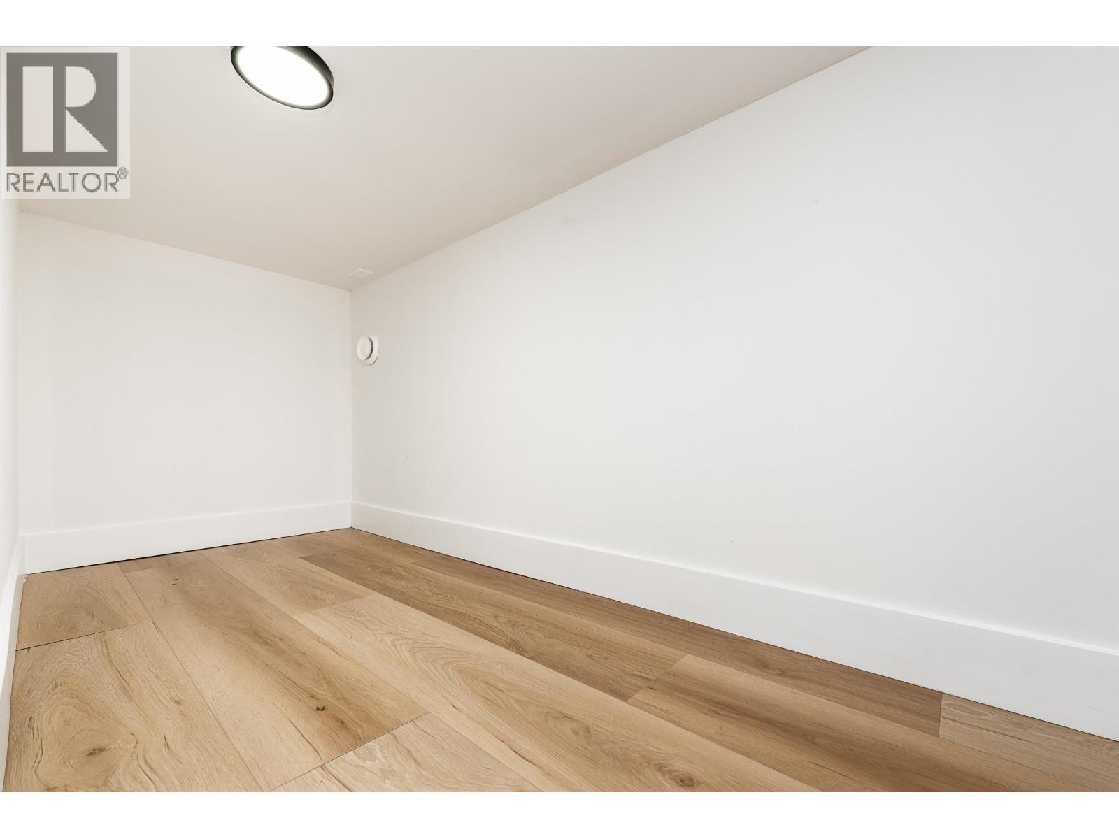101 1149 Dansey Avenue, Coquitlam, British Columbia  V3K 3H5 - Photo 28 - R3161349