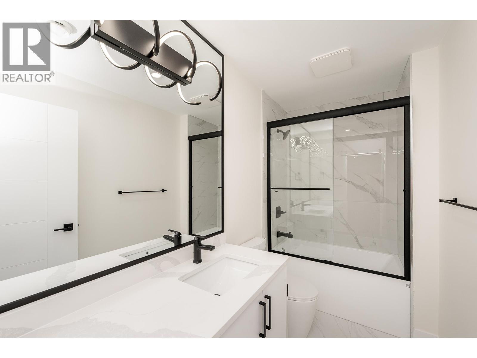 101 1149 Dansey Avenue, Coquitlam, British Columbia  V3K 3H5 - Photo 29 - R3161349
