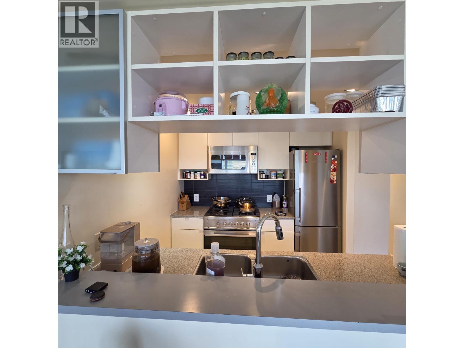 3008 939 Expo Boulevard, Vancouver, British Columbia  V6Z 3G7 - Photo 4 - R3161353
