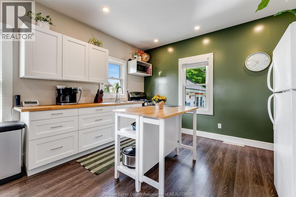 13 Westmoreland Avenue, Leamington, Ontario N8H 3P2 - Photo 3 - 26021614
