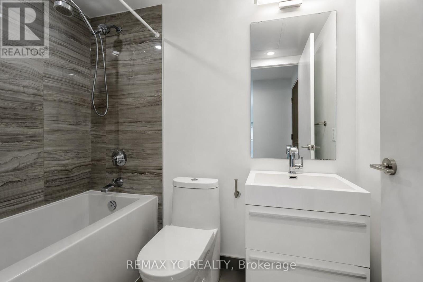 3708 - 39 Roehampton Avenue, Toronto, Ontario  M4P 0G1 - Photo 25 - C13741560