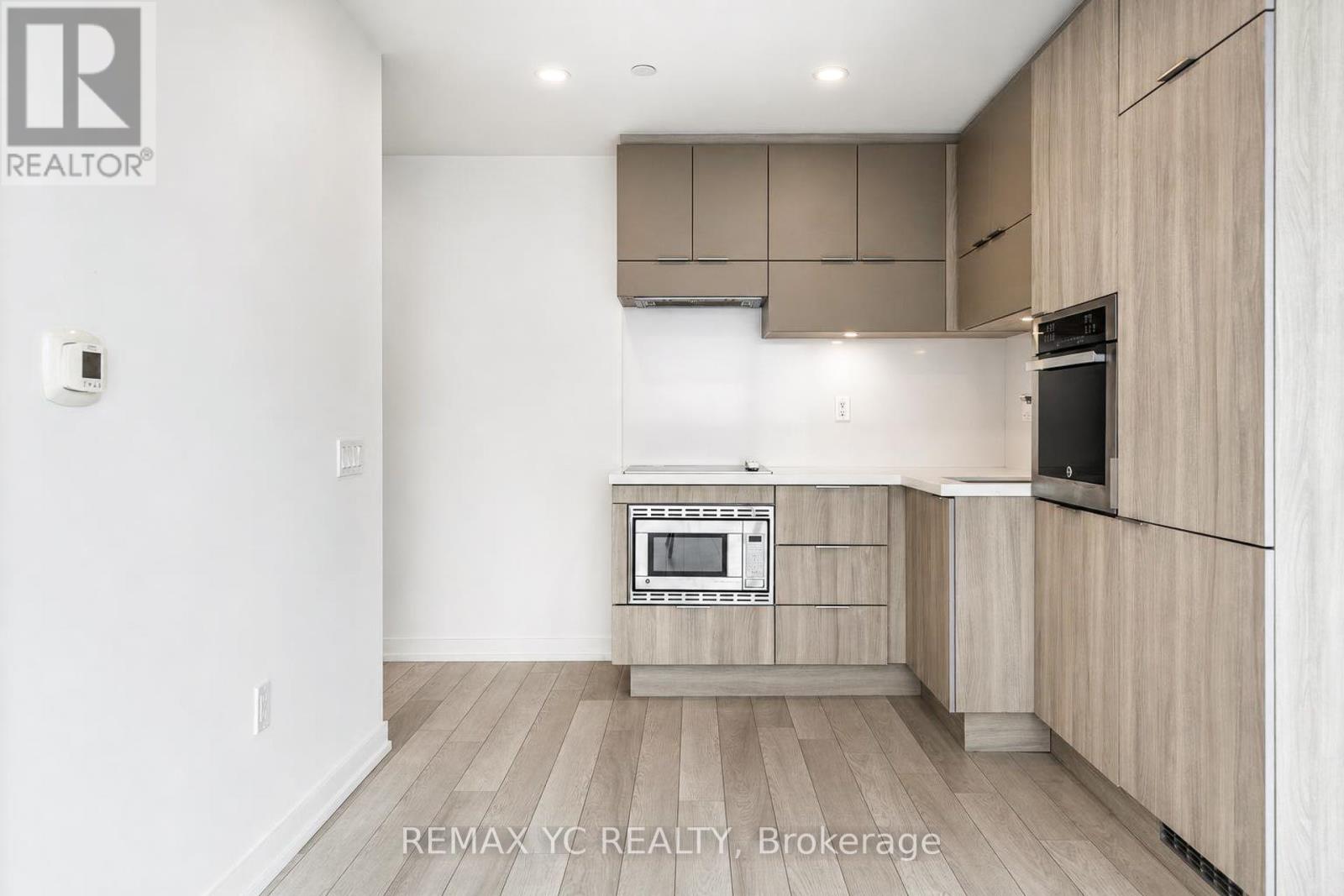 3708 - 39 Roehampton Avenue, Toronto, Ontario  M4P 0G1 - Photo 4 - C13741560