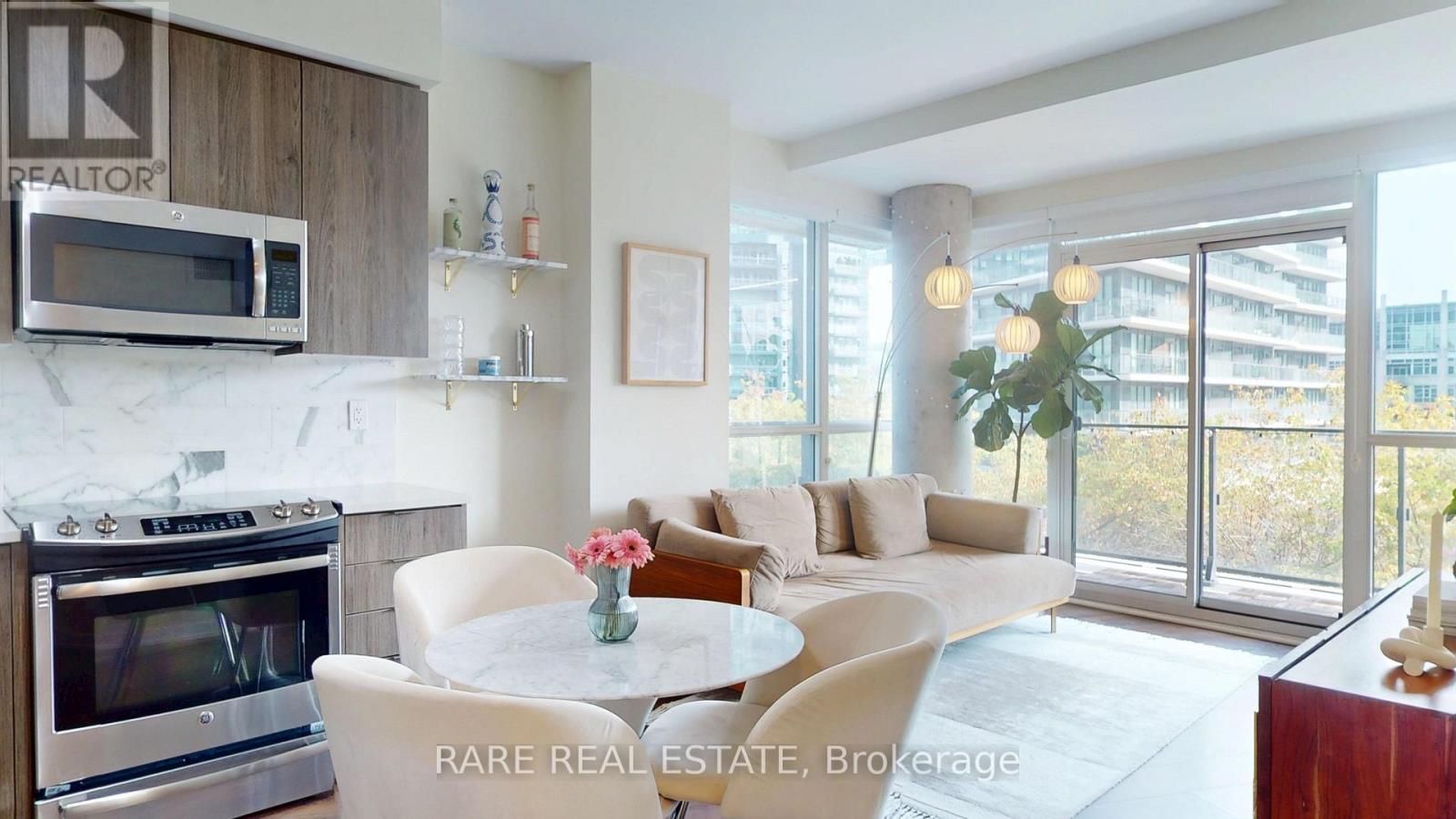 905 - 50 BRUYERES MEWS, Toronto, Ontario