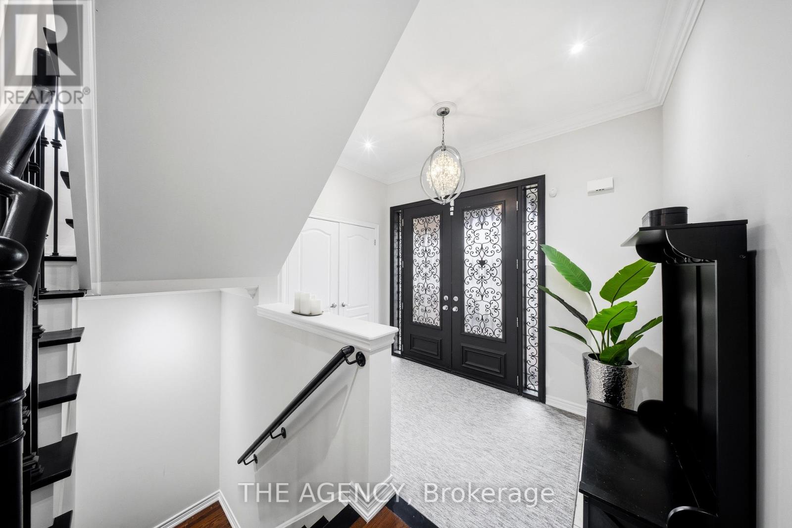 36 Zoran Lane, Vaughan, Ontario  L6A 4G1 - Photo 5 - N13250238