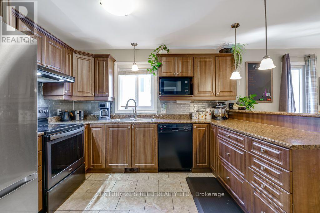 46 Sunset Boulevard, Cornwall, Ontario K6H 7M3 - Photo 3 - X13742922