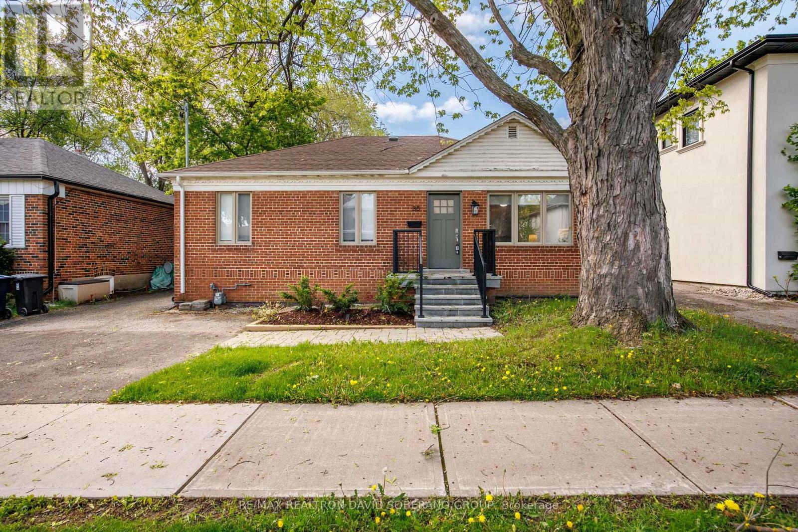 35 Almore Avenue, Toronto, Ontario  M3H 2G9 - Photo 1 - C13742890