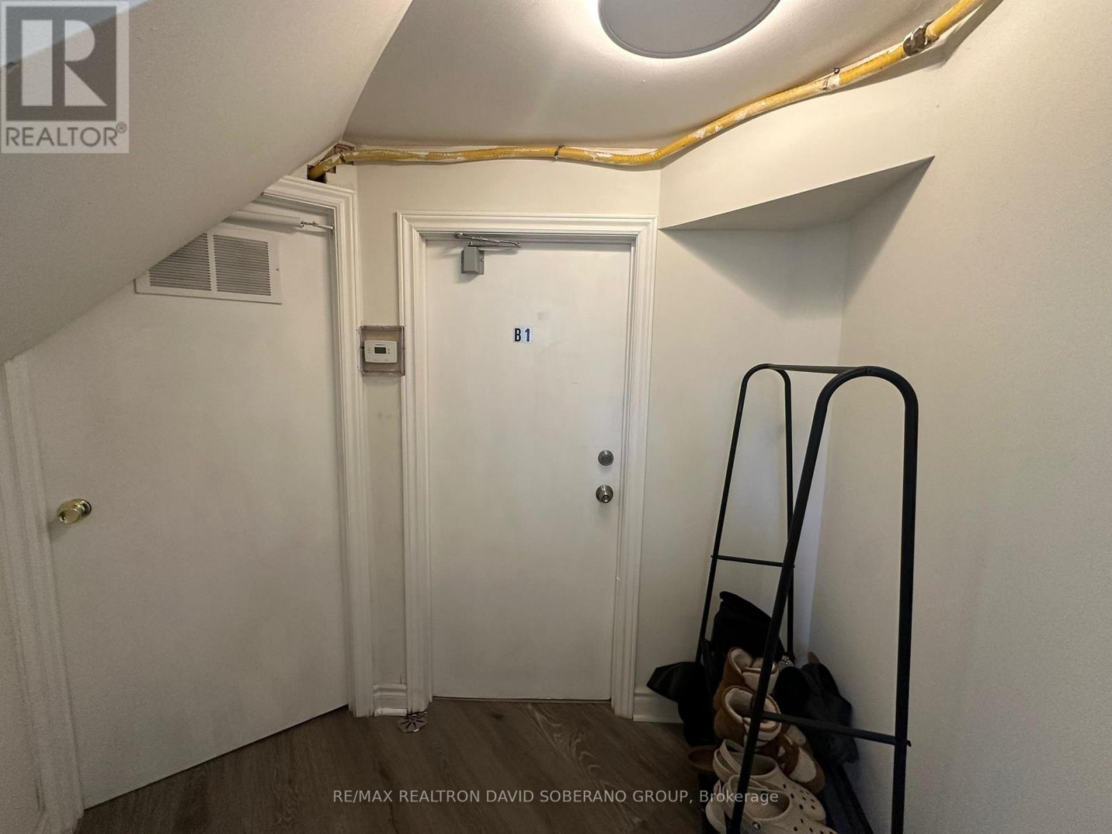 35 Almore Avenue, Toronto, Ontario  M3H 2G9 - Photo 27 - C13742890