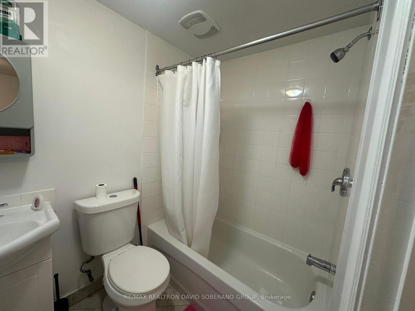 35 Almore Avenue, Toronto, Ontario  M3H 2G9 - Photo 33 - C13742890