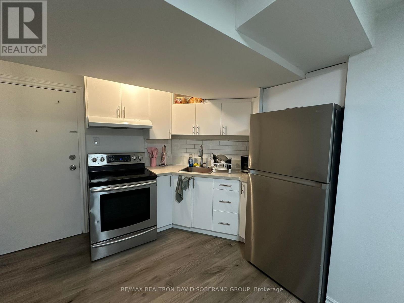 35 Almore Avenue, Toronto, Ontario  M3H 2G9 - Photo 35 - C13742890