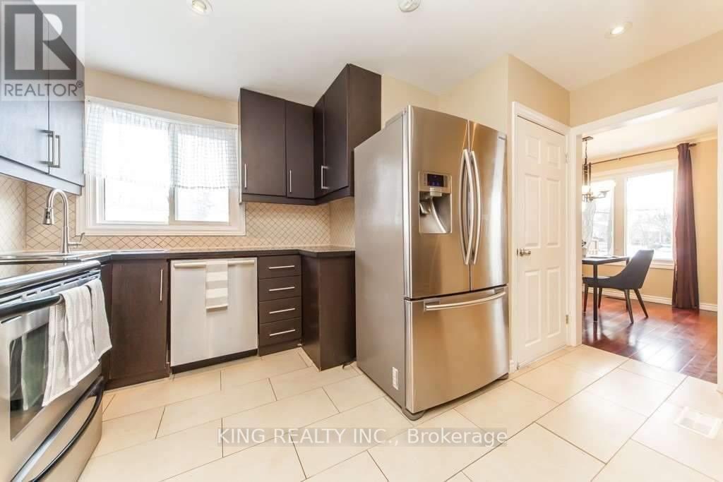 62 Camwood Crescent, Toronto, Ontario  M3A 3L4 - Photo 5 - C13742924