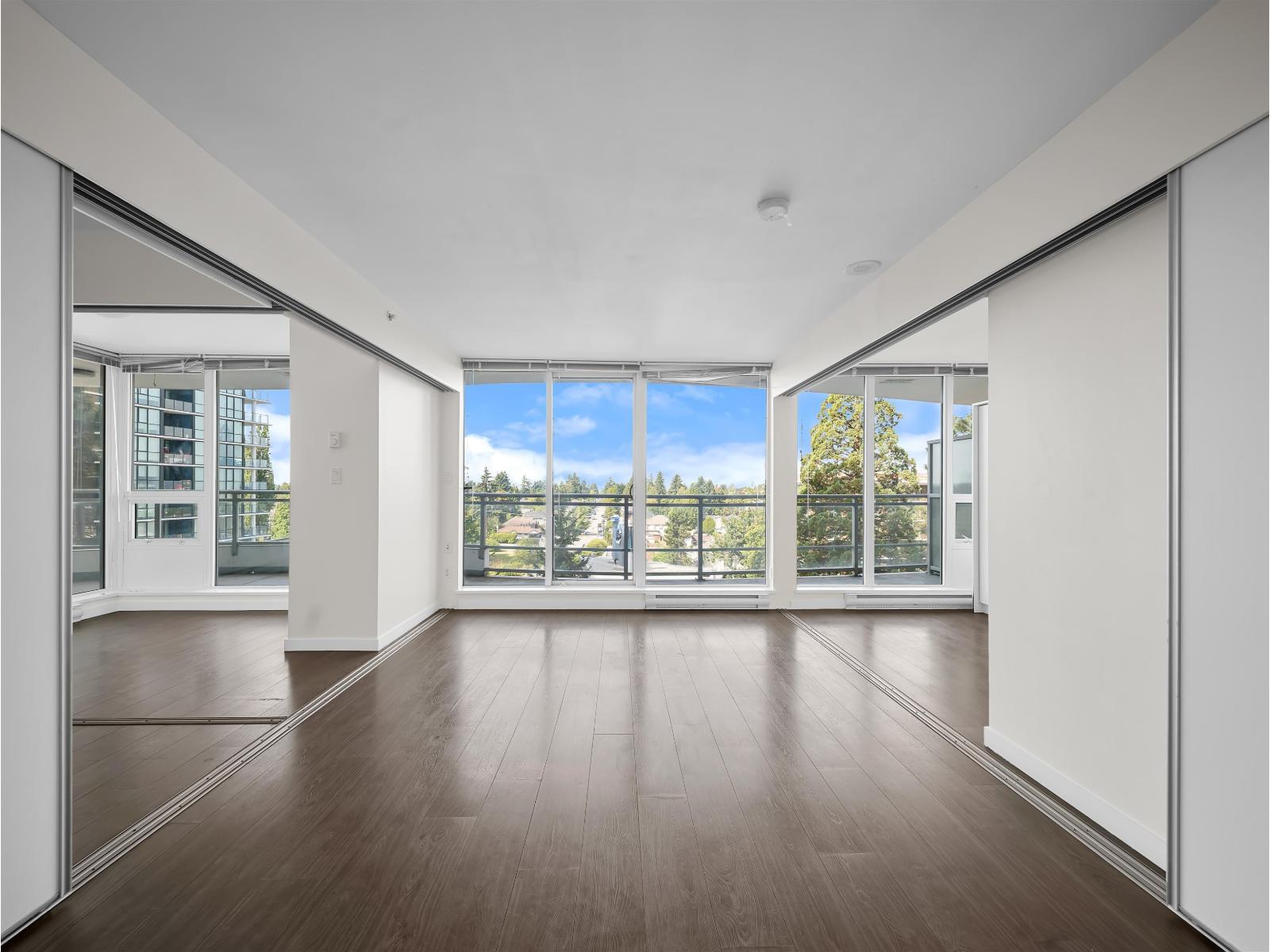 808 13303 Central Avenue, Surrey, British Columbia  V3T 0K6 - Photo 3 - R3160374