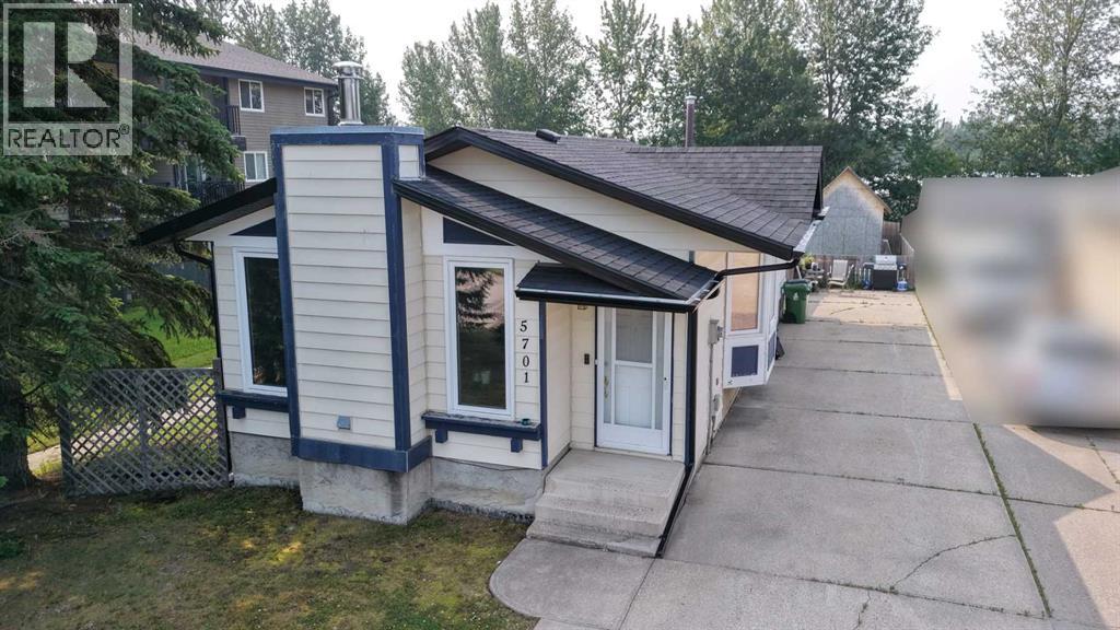 5701 9 Avenue, Edson, Alberta  T7E 1J4 - Photo 1 - A2330150