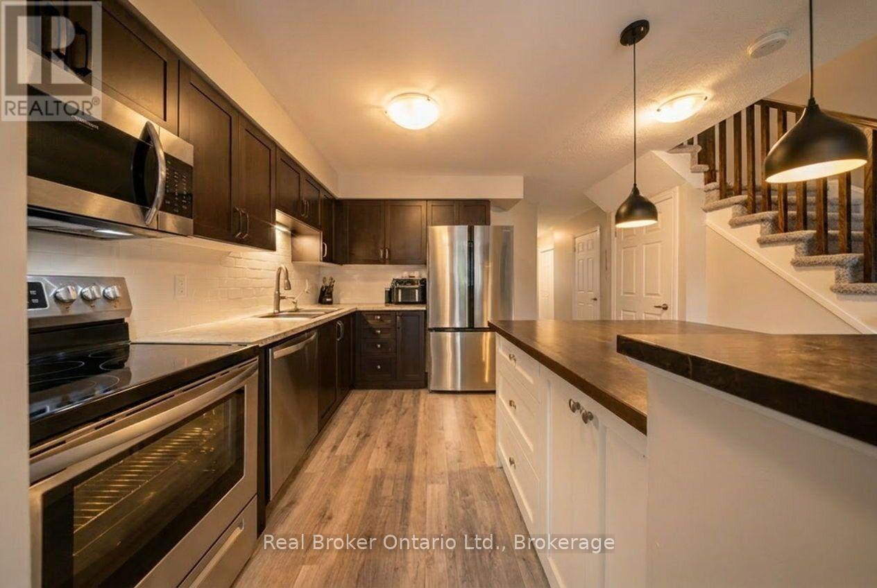 21 - 30 Imperial Road S, Guelph (Willow West/sugarbush/west Acres), Ontario  N1K 1Y1 - Photo 2 - X13742928