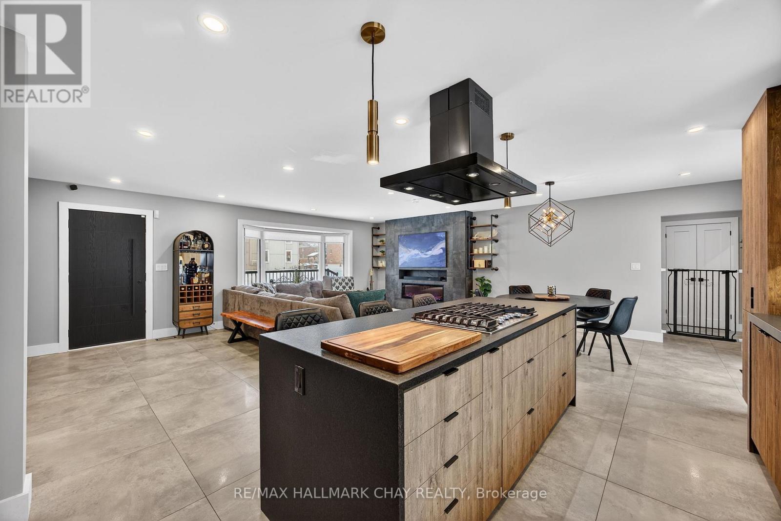 1386 Gilford Road, Innisfil, Ontario  L0L 1R0 - Photo 13 - N13742864